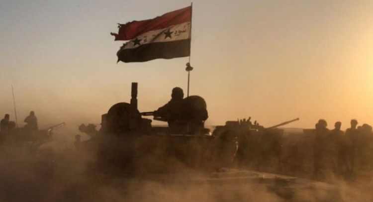 Syrská armáda našla americké zbraně na skladištích IS