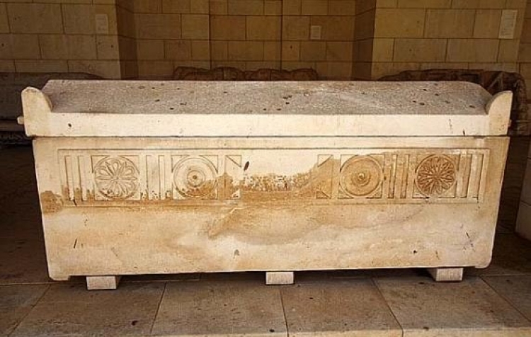 Přepsala tisulská princezna dějiny? Dívka v sarkofágu je nejméně 800 miliónů let stará!