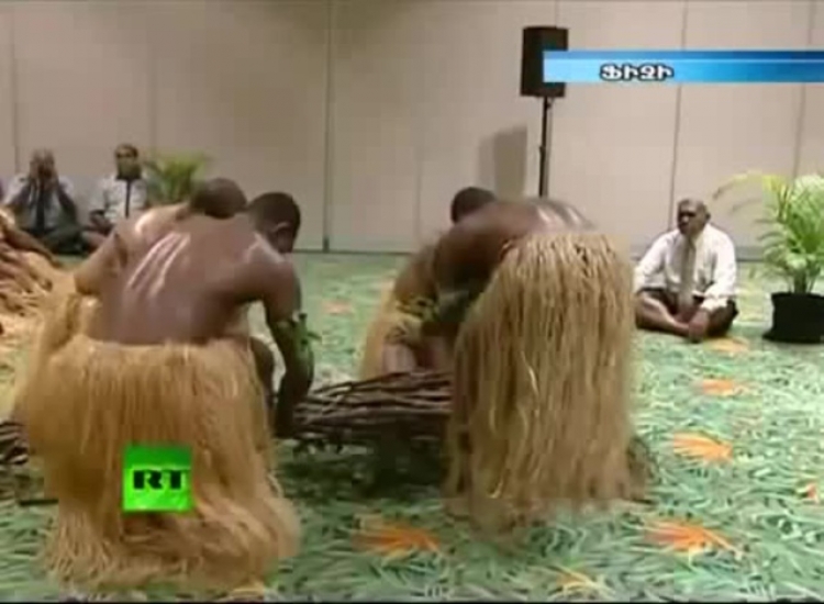 Ruský ministr zahraničí navštívil Fidži a nečekal, jaké hostitelé přichystají překvapení