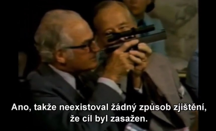 Odtajněná zbraň CIA, která v tělech obětí způsobuje infarkt. Video z roku 1975 jako důkaz...