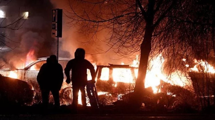 Britská vláda varuje před cestou do Švédska kvůli zločinnosti, střelbě a explozím