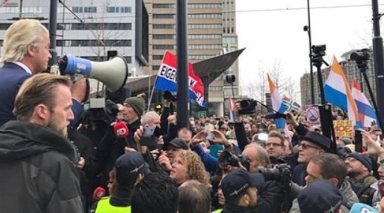 Rotterdam: Stovky lidí demonstrovaly proti islamizaci Holandska a diskriminaci Holanďanů