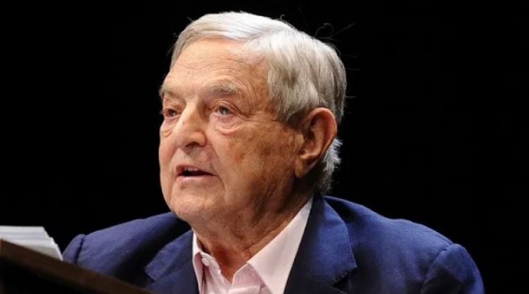 Soros požaduje po EU regulaci sociálních sítí kvůli boji s populismem
